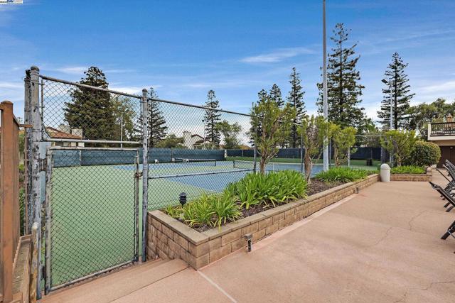 21109 Gary Dr, Hayward CA: https://media.crmls.org/mediaz/c363fdcc-f1d4-45da-a8a0-c515bcc0c593.jpg