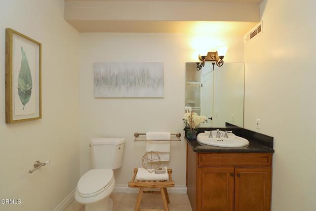 Detail Gallery Image 19 of 35 For 3855 Ingraham St #204,  Los Angeles,  CA 90005 - 3 Beds | 2 Baths
