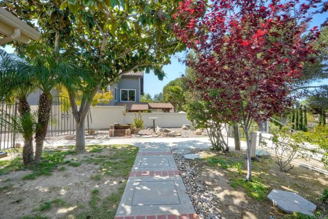 1336 Lupine Hills Drive, Vista CA: https://media.crmls.org/mediaz/c3656b10-d84d-4955-b8c7-25fc75bb4f73.jpg