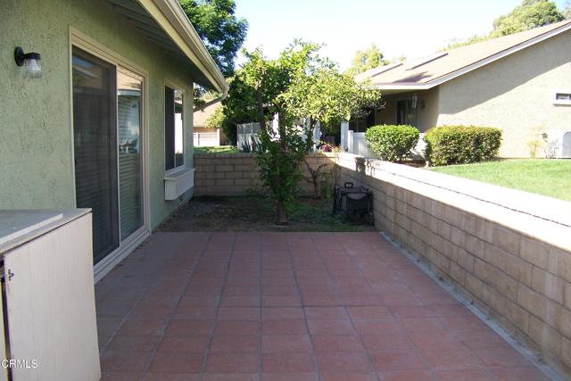 40036 Village 40, Camarillo CA: https://media.crmls.org/mediaz/c3663629-ba40-4ddb-98de-78e7826fd592.jpg