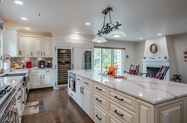 11394 Saddle Road, Monterey CA: https://media.crmls.org/mediaz/c3666cc8-c0d7-40b2-a9cb-3f30a11370c4.jpg