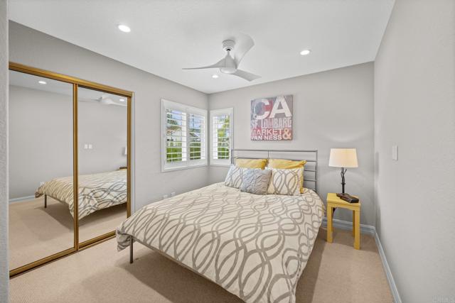 7045 Via Cabana, Carlsbad CA: https://media.crmls.org/mediaz/c36681a4-fe42-46db-aff7-71ea74556fac.jpg