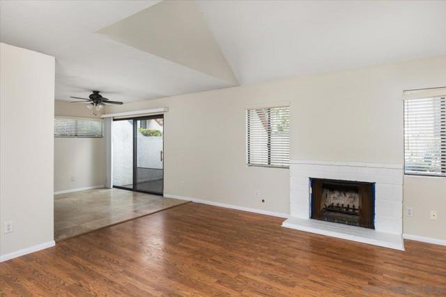 Image 3 for 325 N Melrose Dr #E, Vista, CA 92083