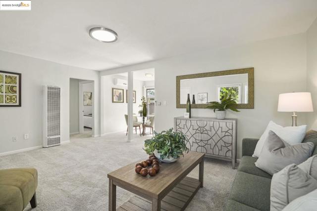 1400 San Carlos AVE, Concord CA: https://media.crmls.org/mediaz/c36744c7-42d7-424e-92e1-ed878c385698.jpg