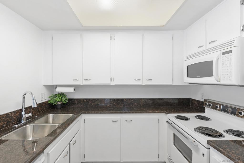 5978 Rancho Mission Rd - photo 11