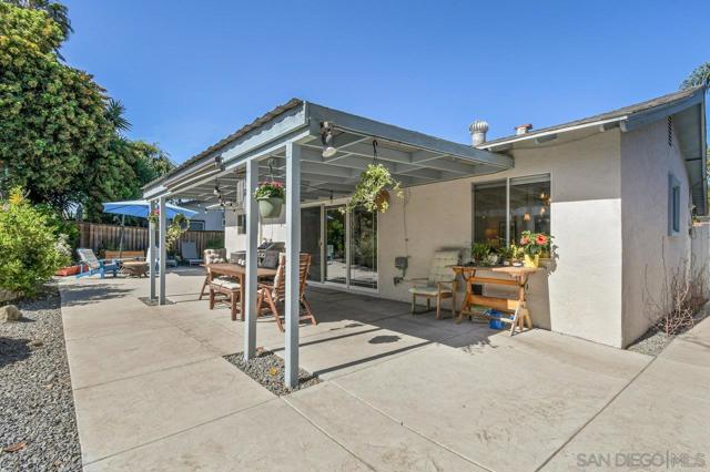 6212 Lake Ariana Ave, San Diego CA: https://media.crmls.org/mediaz/c3683093-7617-4b5a-8f2f-c845835e98f2.jpg