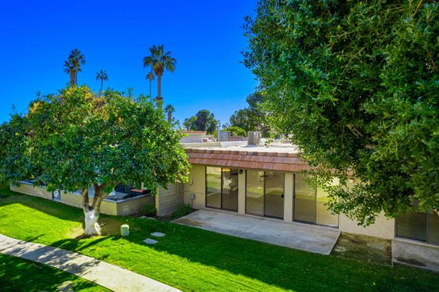68340 Camino Jalan, Cathedral City CA: https://media.crmls.org/mediaz/c3692d96-b044-463e-a698-3408aef88877.jpg