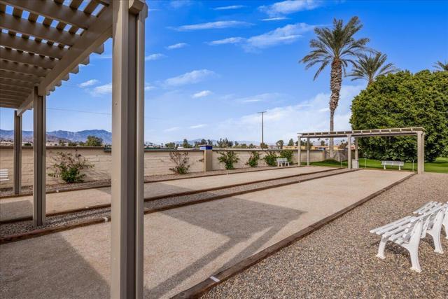 49645 Redford Way, Indio CA: https://media.crmls.org/mediaz/c369318b-3fa4-4ac2-bc18-28deda584195.jpg