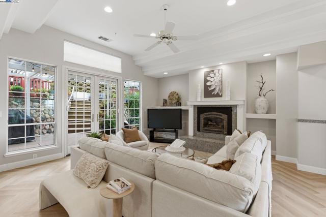 1031 Millbrook Court, Walnut Creek CA: https://media.crmls.org/mediaz/c36b179f-205a-4957-be7a-9ec209c9ed31.jpg