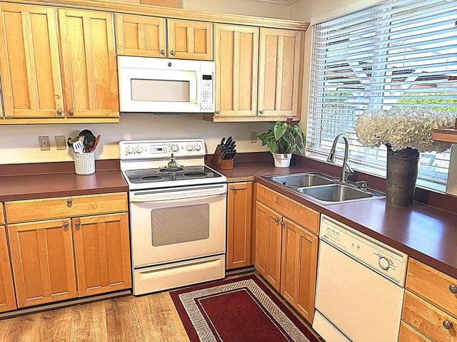 4927 Leigh Avenue, San Jose CA: https://media.crmls.org/mediaz/c36b1841-8a9a-4016-90c8-a9da7e557d54.jpg