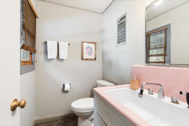 21791 Highway 49, Downieville CA: https://media.crmls.org/mediaz/c36b89b8-f22d-4d8d-9842-4a4e02080ae3.jpg