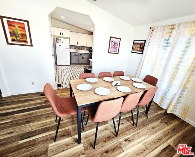 3838 Indian Cove Road,  CA: https://media.crmls.org/mediaz/c36cd1c6-f8e5-432a-b950-211092b4463d.jpg