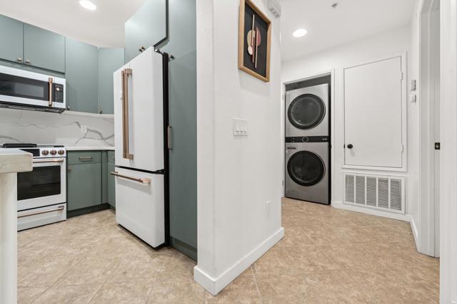 26514 Arboretum Way, Murrieta CA: https://media.crmls.org/mediaz/c36d027b-7e75-4f45-979d-27220a1ca836.jpg