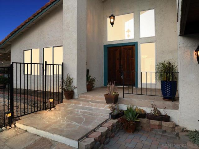 26036 38 Kaywood Terrace, Escondido CA: https://media.crmls.org/mediaz/c36eb1de-086d-4d77-ae70-6e43932dae65.jpg