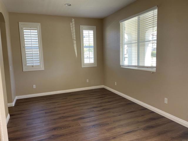 Detail Gallery Image 5 of 39 For 3709 Lake Park Road, Fallbrook,  CA 92028 - 3 Beds | 2/1 Baths