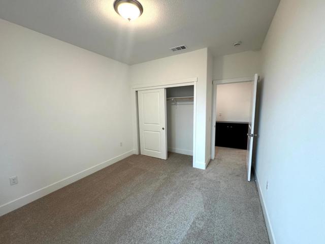 1261 Gypsum Court, Los Banos CA: https://media.crmls.org/mediaz/c36f0f21-96f6-4cc4-9160-c5471bf818ed.jpg