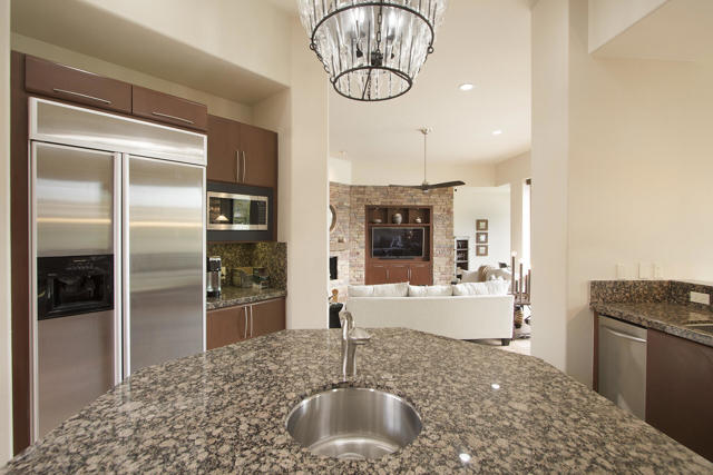 50135 Camino Privado, La Quinta CA: https://media.crmls.org/mediaz/c36f1615-5c93-4fbd-b419-7dc676128b7f.jpg