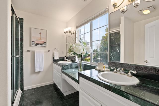 Image 23 of 37 For 829 Moraga Drive