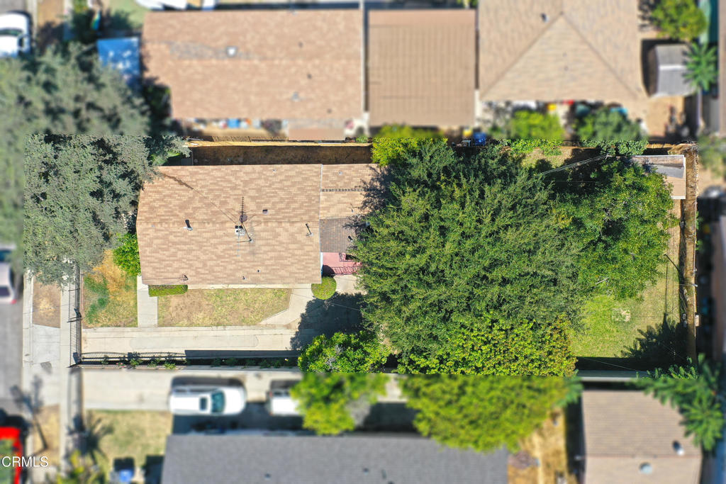 https://media.crmls.org/mediaz/c3711fc1-cc92-4c7f-bcab-50f17590e31e.jpg?preset=X-Large