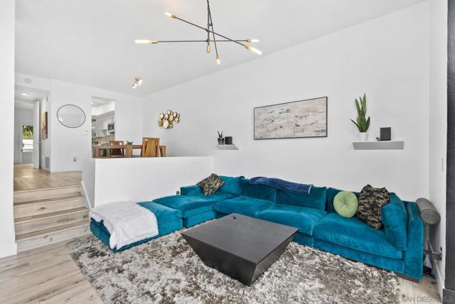 3535 Columbia St, San Diego CA: https://media.crmls.org/mediaz/c372fc95-1dd0-4436-8ea7-308539dbce48.jpg