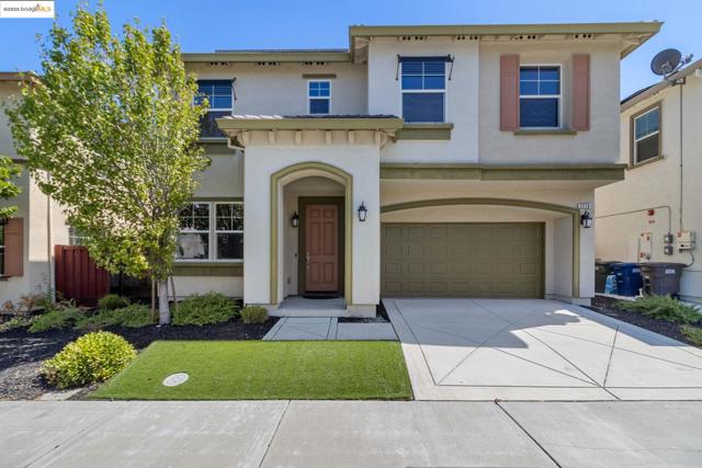 2218 Toscana Dr, Pittsburg CA: https://media.crmls.org/mediaz/c373a823-cf83-4cd0-baac-557a687ae4df.jpg