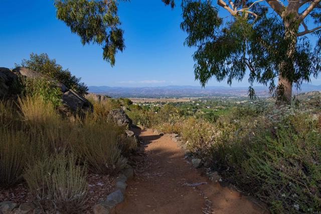 Image 41 of 66 For 15847 Snuz Mountain Road
