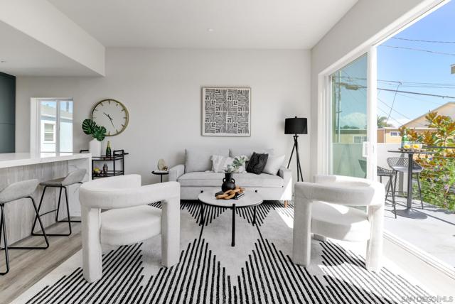3739 31St St, San Diego CA: https://media.crmls.org/mediaz/c3755cc1-fc1e-4f82-8343-029f3ad88806.jpg