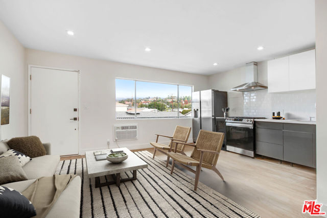 Image 9 of 28 For 1445 Avenue 47
