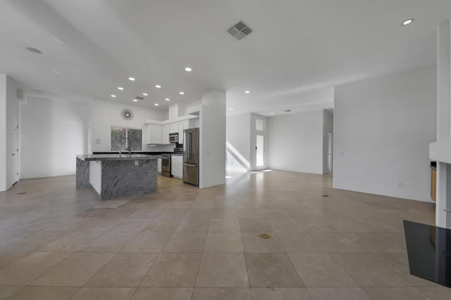 Image 2 of 37 For 51220 Avenida Carranza
