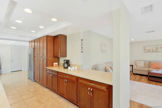 16421 Ramada Dr, San Diego CA: https://media.crmls.org/mediaz/c37711b6-b02e-4400-9ca0-c550afddb777.jpg