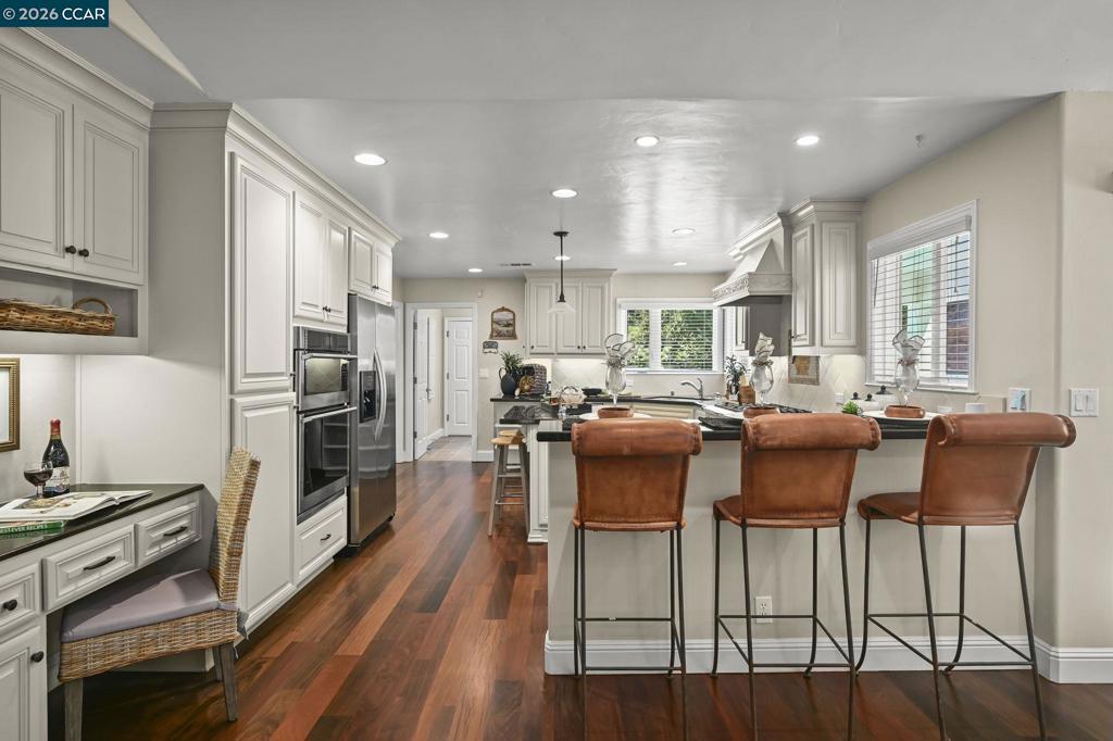 https://media.crmls.org/mediaz/c377fc60-b0ca-44ef-8574-6970a5a30334.jpg?preset=X-Large