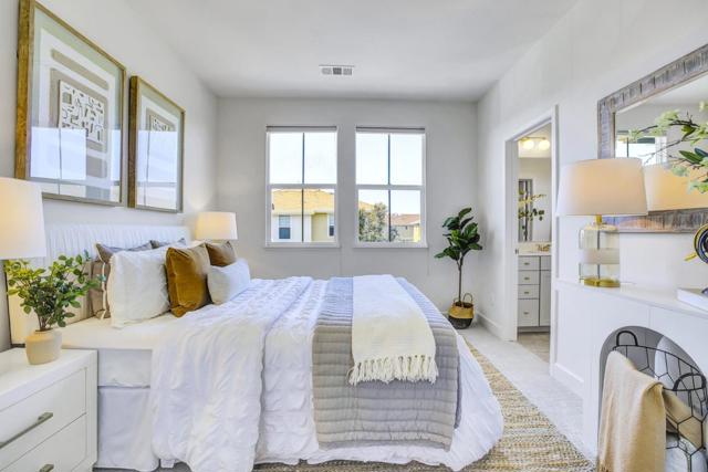 308 Whidbey Lane, Redwood City CA: https://media.crmls.org/mediaz/c378b7ee-0f45-4d3e-be94-0bf763609c65.jpg