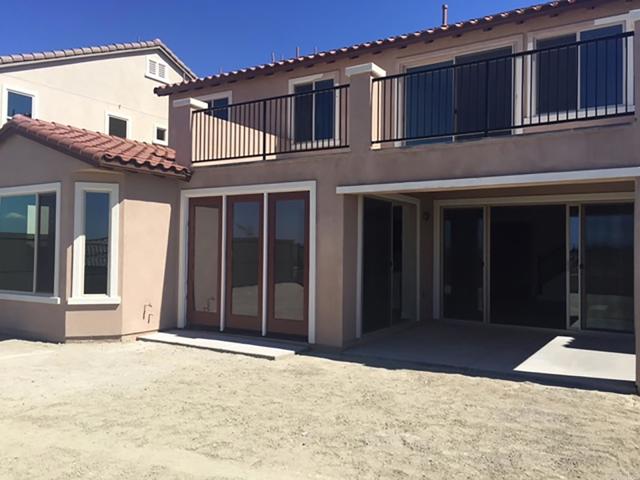 Detail Gallery Image 19 of 26 For 438 Cota Ln, Vista,  CA 92083 - 4 Beds | 3/1 Baths