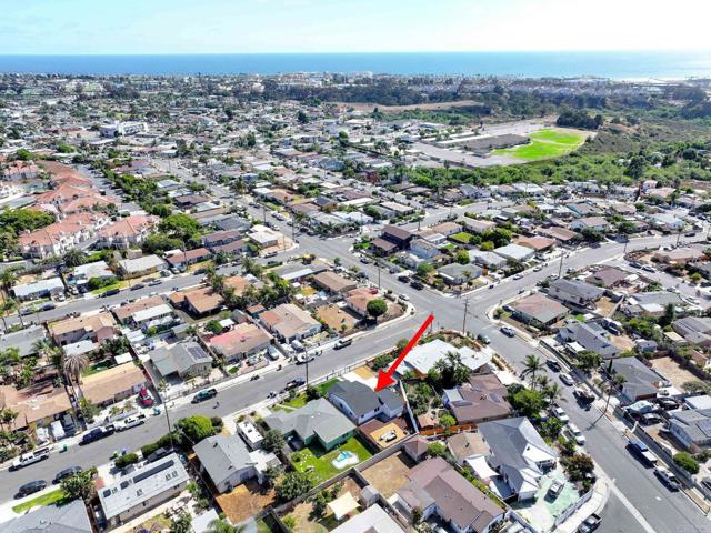 1708 Loretta Street, Oceanside CA: https://media.crmls.org/mediaz/c378dbc4-9f88-46eb-845c-45cd194b521d.jpg