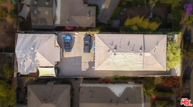901 Rosemont Avenue, Los Angeles CA: https://media.crmls.org/mediaz/c3796dd6-648f-46c5-8645-d528356003d7.jpg