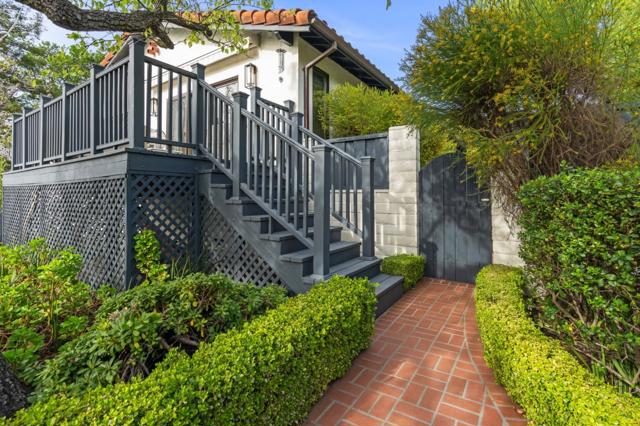 1365 Edgewood Road, Redwood City CA: https://media.crmls.org/mediaz/c37a6124-7292-47c2-8073-5aaea4845415.jpg