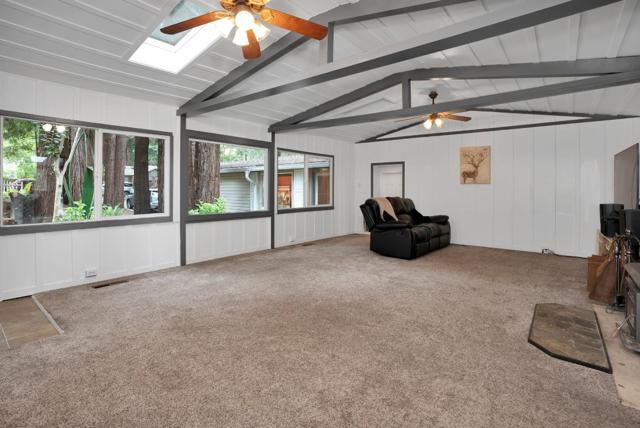 150 Evergreen Road, Boulder Creek CA: https://media.crmls.org/mediaz/c37b087c-78e2-41ad-84b6-68599e922f8e.jpg