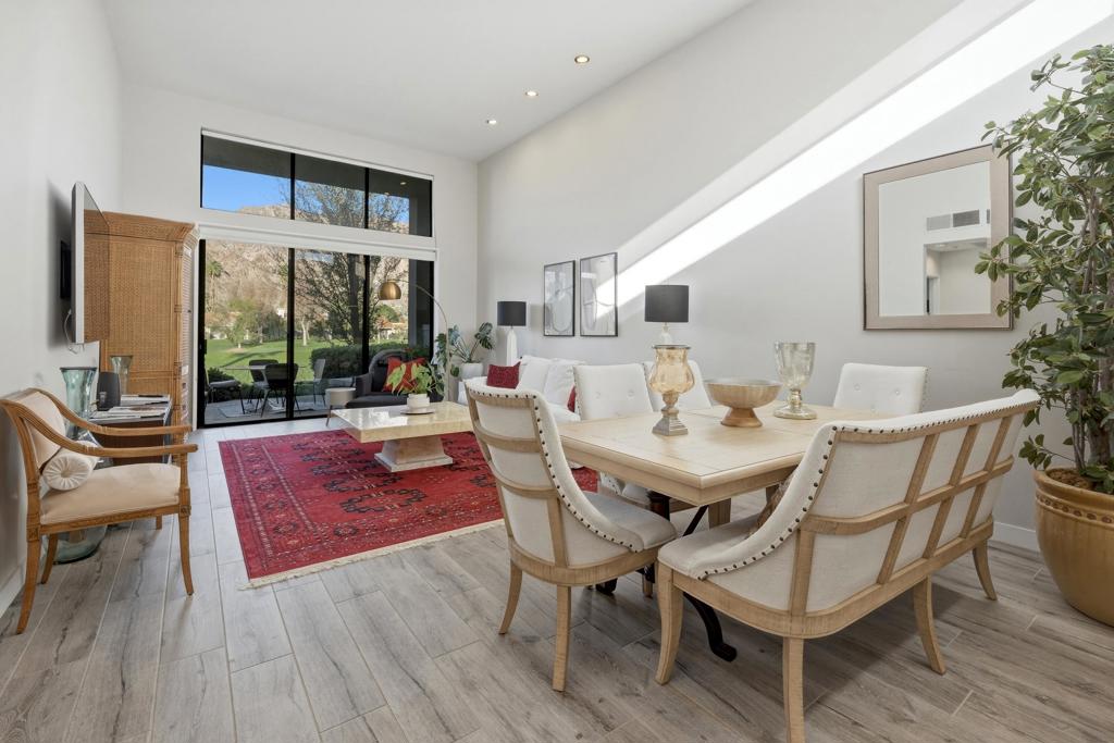 54781 Oak Hill
