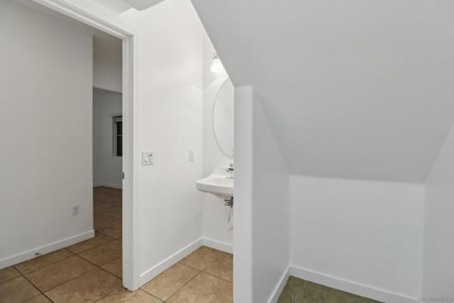 4537 Rainier, San Diego CA: https://media.crmls.org/mediaz/c37cb52d-0a38-4ee9-bb4a-8bae21263056.jpg
