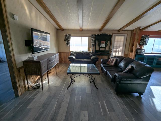 69571 Parkside Drive, Desert Hot Springs CA: https://media.crmls.org/mediaz/c37d3c6d-dd95-4274-8aa9-da145f1faf51.jpg