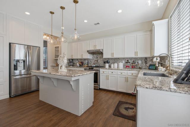 Image 20 of 69 For 2415 Oak Grove Ct