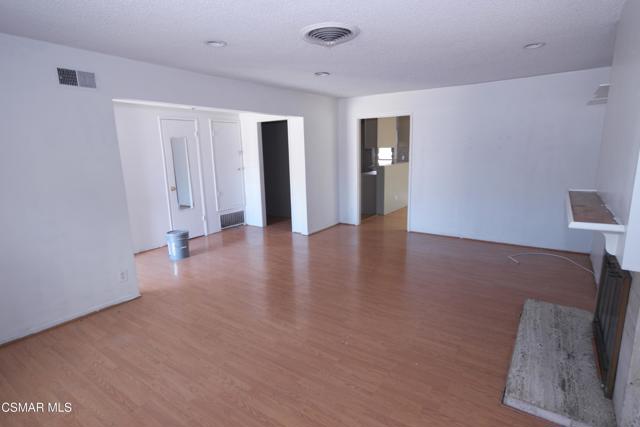 7950 Sausalito Avenue, West Hills CA: https://media.crmls.org/mediaz/c37d68f6-1219-4717-be85-a2938c50f8c2.jpg