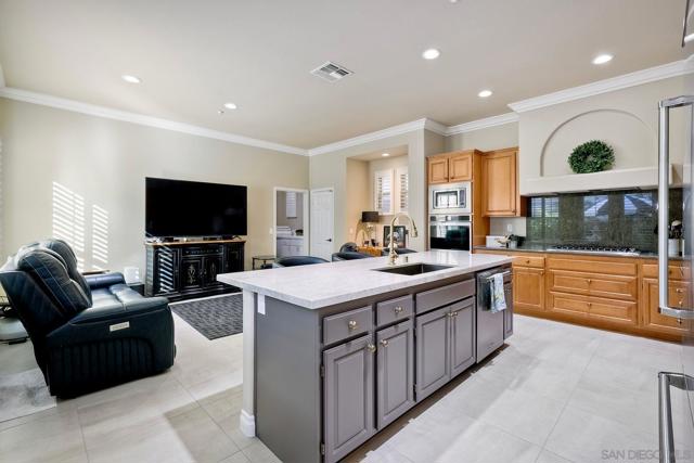 7718 Via Vivaldi, San Diego, California 92127, 3 Bedrooms Bedrooms, ,3 BathroomsBathrooms,Single Family Residence,For Sale,Via Vivaldi,250020119SD