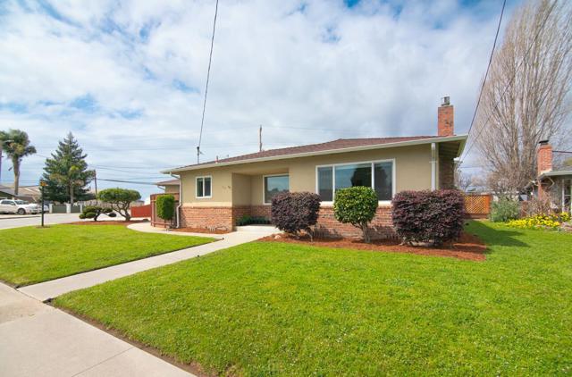 90 Beverly Drive, Watsonville CA: https://media.crmls.org/mediaz/c37e15fb-1a17-4308-ba5e-1fd1d54fee7d.jpg