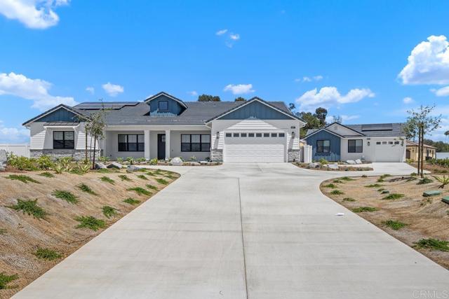 1203 Stonemark Place, Vista CA: https://media.crmls.org/mediaz/c37ec85c-98de-4ef1-b57b-1ef3ba6ea65b.jpg