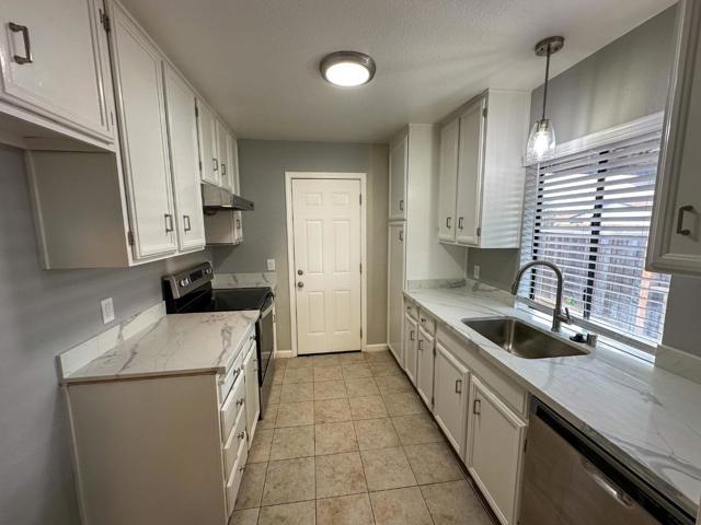 2886 Damico Drive, San Jose CA: https://media.crmls.org/mediaz/c37f2f54-81d5-43f6-8408-d43bd19478fc.jpg