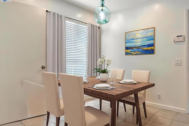947 Crane Ave, Foster City CA: https://media.crmls.org/mediaz/c37f393f-9237-4045-b941-bed00b01b421.jpg