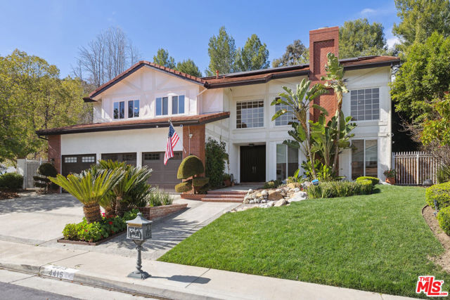 4415 Dulcinea Court, Woodland Hills CA: https://media.crmls.org/mediaz/c37f544e-81fe-481b-9d98-7f7214d329b7.jpg