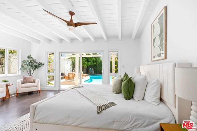 6460 W 84th Street, Los Angeles CA: https://media.crmls.org/mediaz/c37f669b-8142-4da7-bf13-a33abc74aa3b.jpg