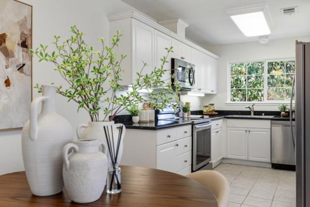 4288 Macedo Place, Santa Clara CA: https://media.crmls.org/mediaz/c37f7051-81e4-4e81-8a4f-0d02c71f045e.jpg